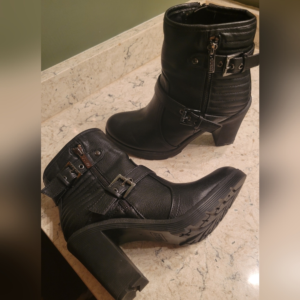 Guess heeled bootie. Size 7 Black